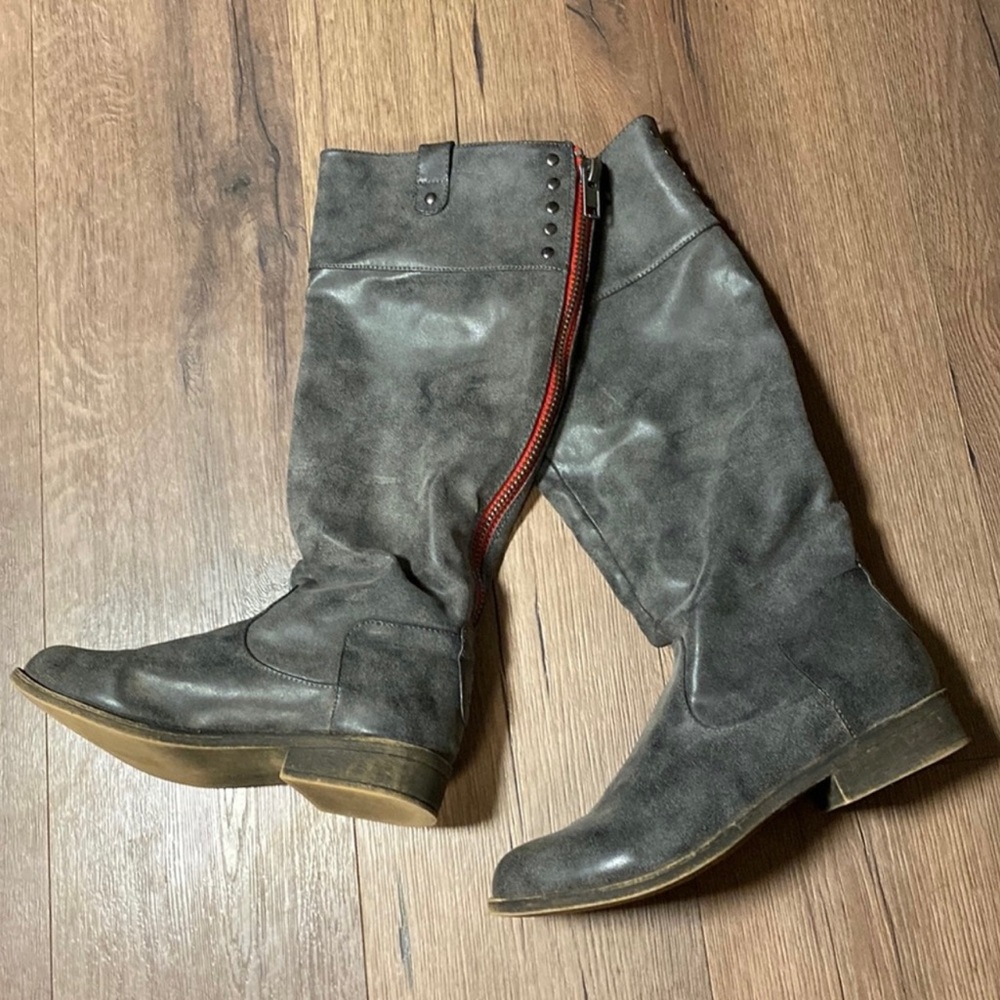 Weathered Gray Knee High Riding Boots | 9M